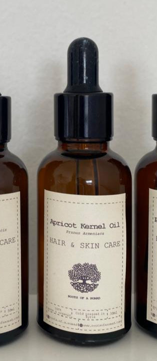 Apricot kernel oil - Organic and cold pressed- 30 ml